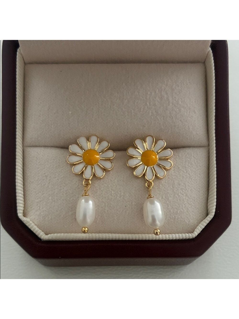 Gold and White Daisy Pearl Earrings|Sterling Silver posts|Gold earrings